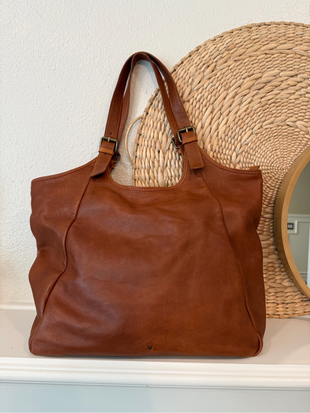 Vilenca Holland Leather Hobo Shoulder Bag